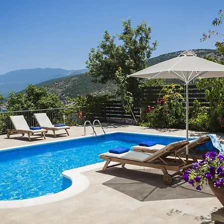 Thalassini Vila Agia Efimia