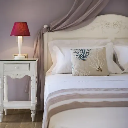 Thalassini Willa Agia Efimia