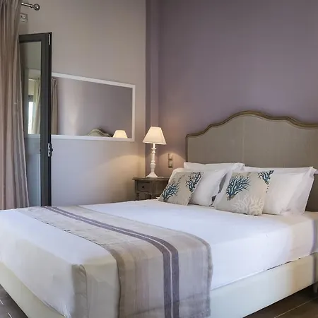 Thalassini Willa Agia Efimia