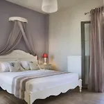 וילה Thalassini